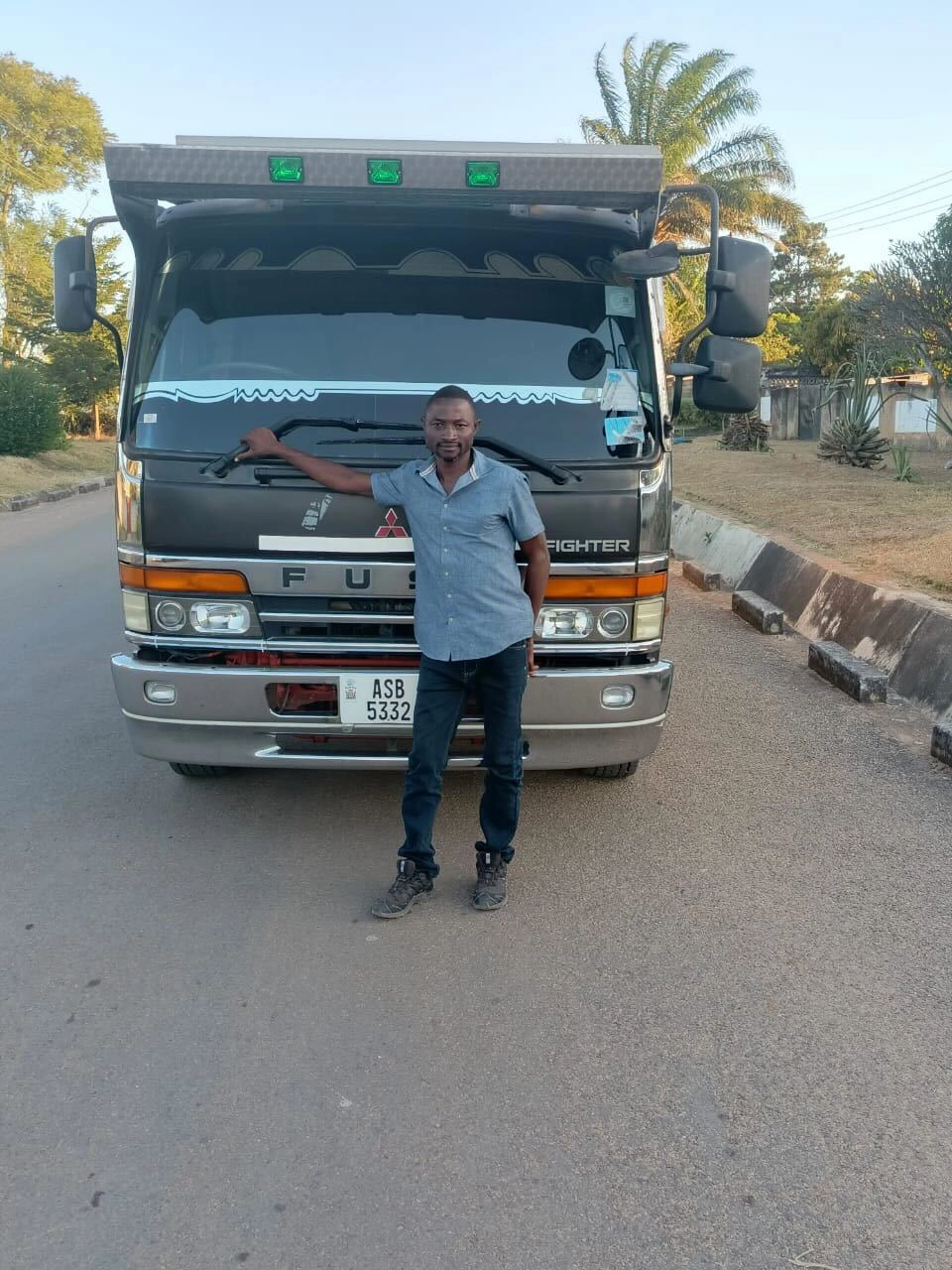 Customer from Zambia, Mitsubishi Fuso Fighter Truck, 6D16 Engine