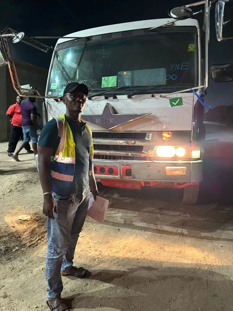 Customer from Tanzania, 8DC9 Engine, Mitsubishi Fuso Super Great Truck